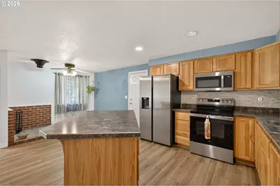 440 NE 3rd St, Willamina, OR 97396 - Photo 14