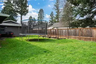 2022 SE 143rd Ave, Portland, OR 97233 - Photo 28