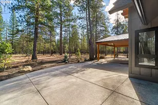 55850 S Century Dr, Bend, OR 97707 - Photo 12