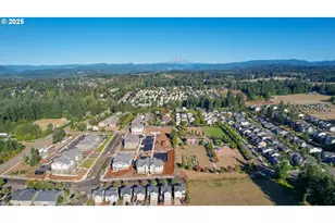 19135 Village Blvd, Sandy, OR 97055 - Photo 36