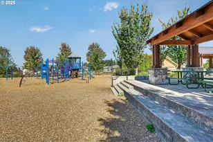 19135 Village Blvd, Sandy, OR 97055 - Photo 6