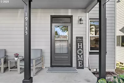 19135 Village Blvd, Sandy, OR 97055 - Photo 4