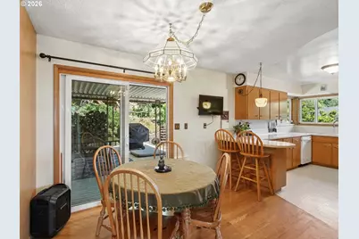 4422 SW Washouga Ave, Portland, OR 97239 - Photo 6