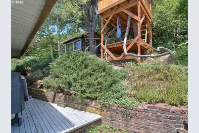 4422 SW Washouga Ave, Portland, OR 97239 - Photo 16