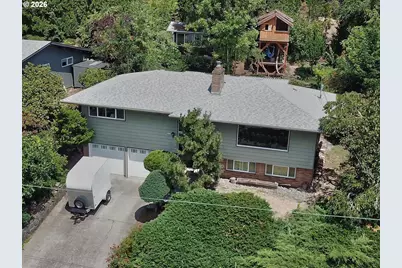 4422 SW Washouga Ave, Portland, OR 97239 - Photo 2