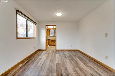 4826 Chestnut Ct SE, Albany, OR 97322 - Photo 8