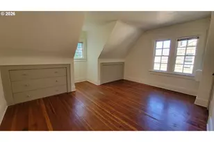 1445 W 11th Ave, Eugene, OR 97402 - Photo 8