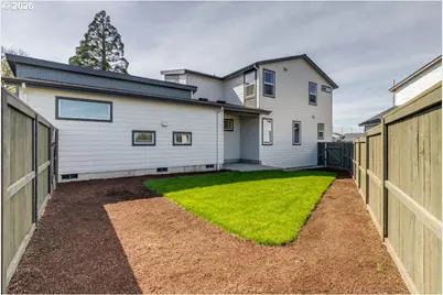 4391 SE Century Blvd, Hillsboro, OR 97123 - Photo 8
