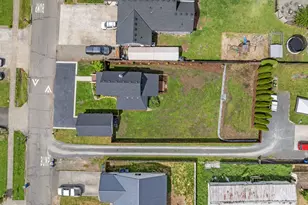 406 E Jones St, Yacolt, WA 98675 - Photo 44