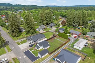 406 E Jones St, Yacolt, WA 98675 - Photo 42