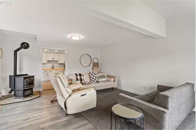 406 E Jones St, Yacolt, WA 98675 - Photo 6