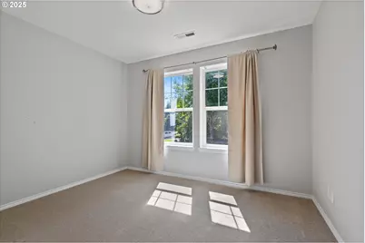 975 NE Ayrshire Dr, Hillsboro, OR 97124 - Photo 36