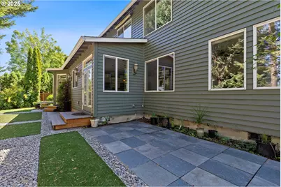 975 NE Ayrshire Dr, Hillsboro, OR 97124 - Photo 46