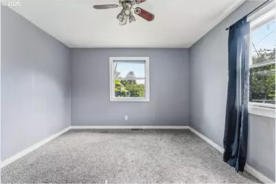 1039 SE 78th Ave, Portland, OR 97215 - Photo 16