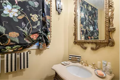 6316 SW Canby St, Portland, OR 97219 - Photo 30