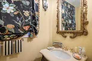 6316 SW Canby St, Portland, OR 97219 - Photo 30