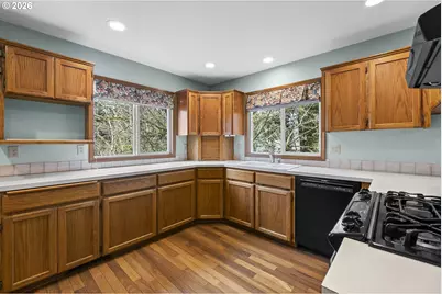 7574 SW 179th Pl, Beaverton, OR 97007 - Photo 12