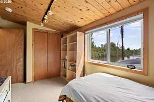 17597 NW Sauvie Island Rd, Portland, OR 97231 - Photo 28