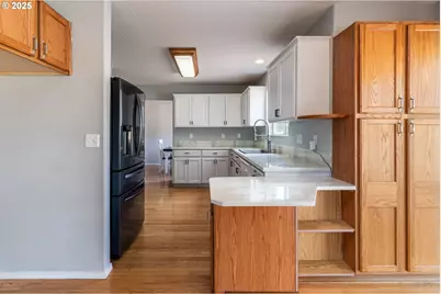 550 Skookum Ct, Columbia City, OR 97018 - Photo 8