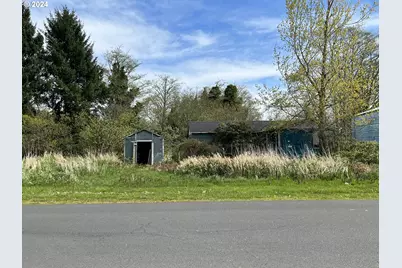 76 NE Heron Ave, Warrenton, OR 97146 - Photo 1