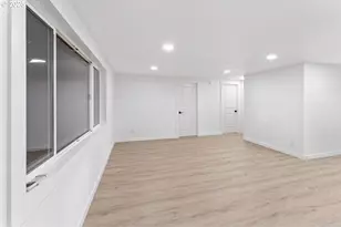 47875 Elgin Ave, Oakridge, OR 97463 - Photo 8