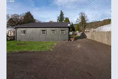 47875 Elgin Ave, Oakridge, OR 97463 - Photo 2