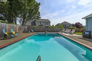 17121 SE Bearspaw St, Portland, OR 97236 - Photo 40