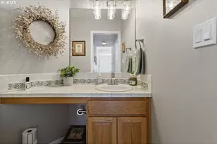 17121 SE Bearspaw St, Portland, OR 97236 - Photo 32