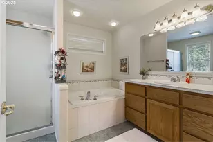 17121 SE Bearspaw St, Portland, OR 97236 - Photo 24