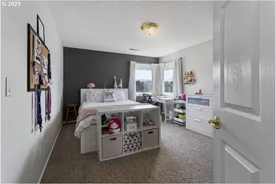 17121 SE Bearspaw St, Portland, OR 97236 - Photo 18