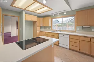 812 Marilyn Ct, Springfield, OR 97477 - Photo 8