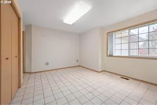 812 Marilyn Ct, Springfield, OR 97477 - Photo 34
