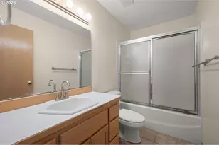 812 Marilyn Ct, Springfield, OR 97477 - Photo 36