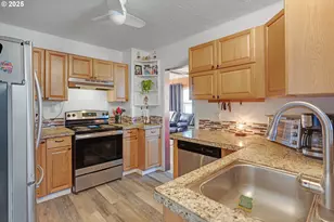 627 15th Ave, Longview, WA 98632 - Photo 14