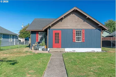 627 15th Ave, Longview, WA 98632 - Photo 1