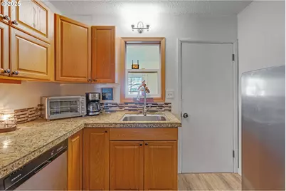 627 15th Ave, Longview, WA 98632 - Photo 12