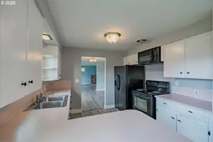491 Cleveland St, Lebanon, OR 97355 - Photo 10