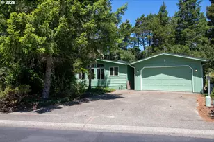 240 Munsel Creek Loop, Florence, OR 97439 - Photo 2