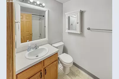 5209 NE 25th Pl, Vancouver, WA 98663 - Photo 10