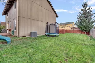 682 SE 70th Ct, Hillsboro, OR 97123 - Photo 8