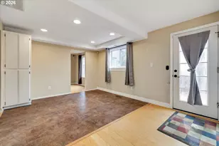 682 SE 70th Ct, Hillsboro, OR 97123 - Photo 24