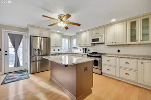 682 SE 70th Ct, Hillsboro, OR 97123 - Photo 26