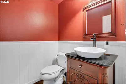 682 SE 70th Ct, Hillsboro, OR 97123 - Photo 34