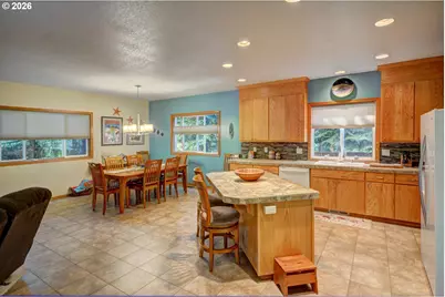 90571 Lake View Rd, Warrenton, OR 97146 - Photo 6