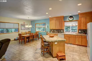 90571 Lake View Rd, Warrenton, OR 97146 - Photo 6