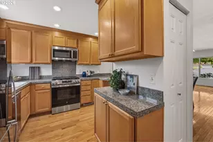 15955 SW Greens Way, Portland, OR 97224 - Photo 16