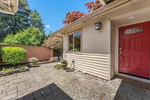 15955 SW Greens Way, Portland, OR 97224 - Photo 2