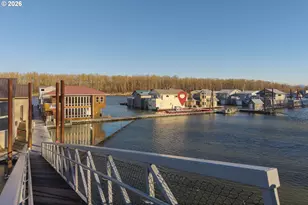 17809 NE Marine Dr, Portland, OR 97230 - Photo 4