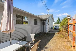 1546 N Dean St, Coquille, OR 97423 - Photo 28