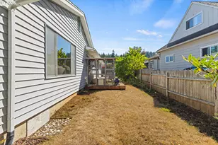 1546 N Dean St, Coquille, OR 97423 - Photo 26